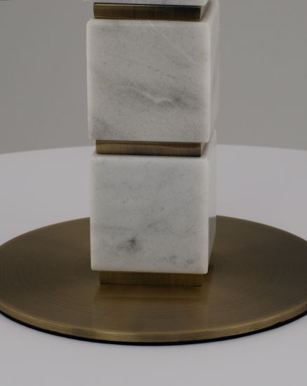 Лампа настольная Moderli V11145-1T Collett