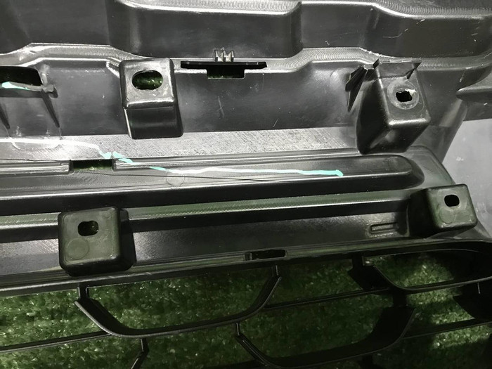 Решетка радиатора Renault Duster 1 (2015-2021)