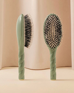 La Bonne Brosse Массажная расческа для волос N 03 Essential Sensitive Scalp Brush - Creamy White