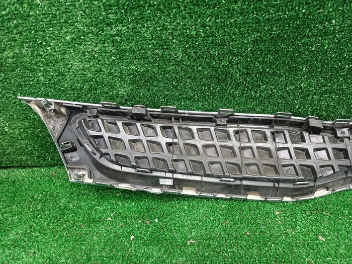 Решетка радиатора KIA Rio 4 X-Line (2017-2020)