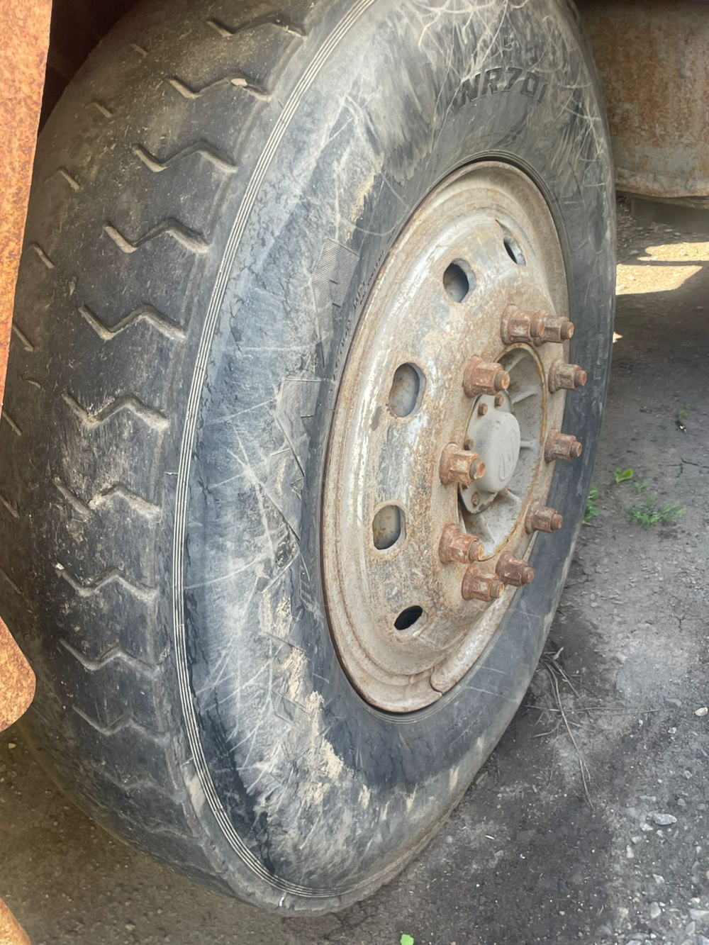 HONGYAN 908 8x4 Самосвал CQ3406HV39 (Дизельный, 8,7 л, 387 л.с., МТ)