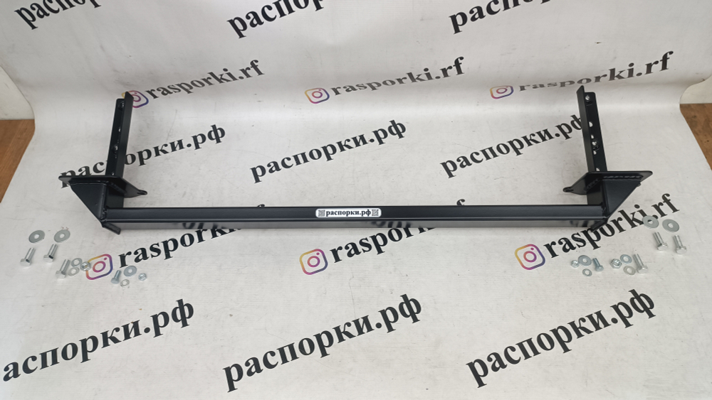 Распорка задняя в бампер Suzuki Swift 5 (ZC33S)