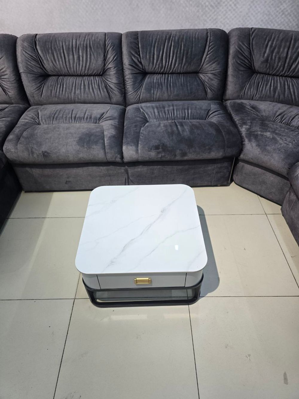 Стол журнальный квадрат малый с тумбой