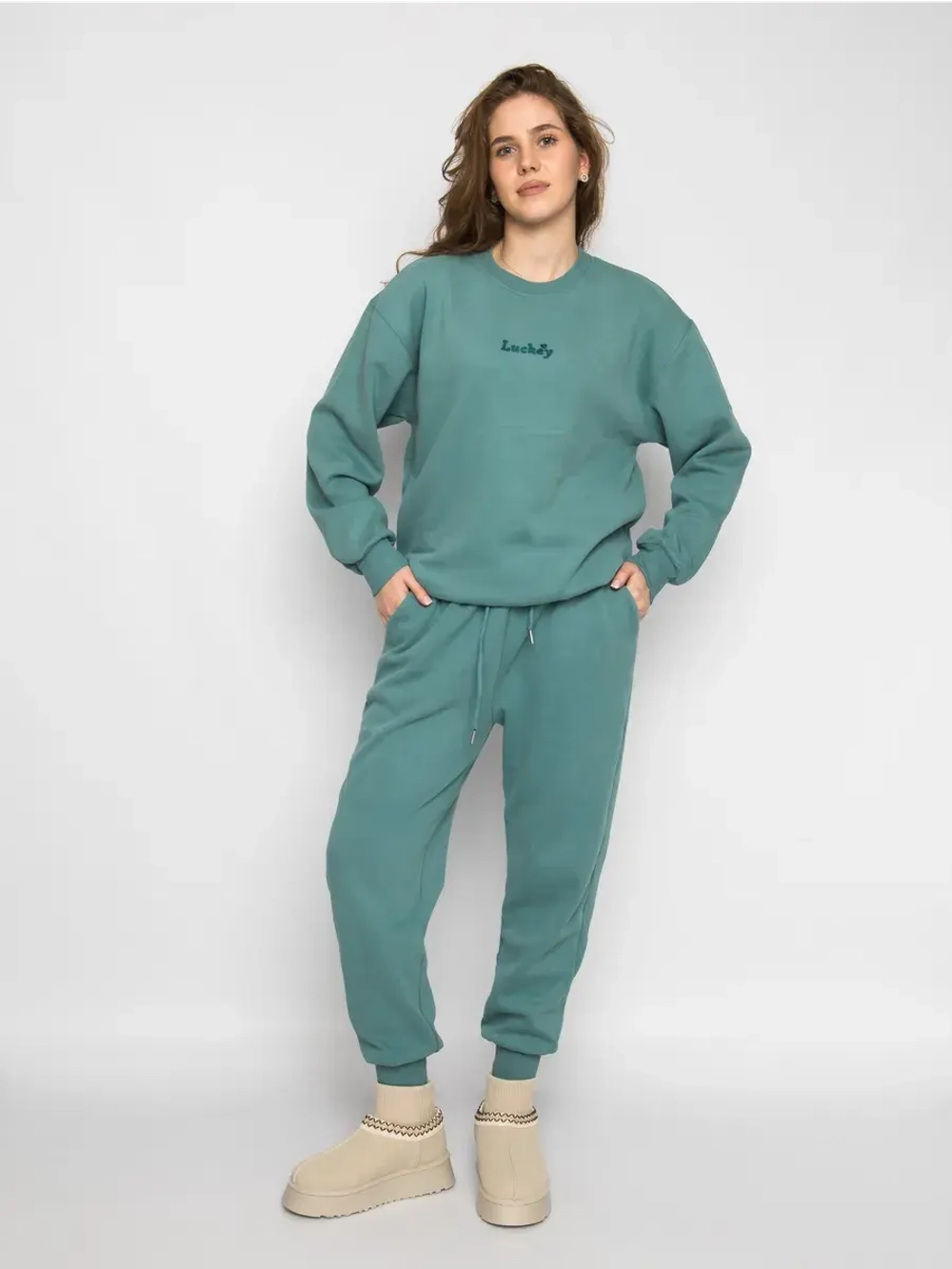 Спортивный костюм утепленный