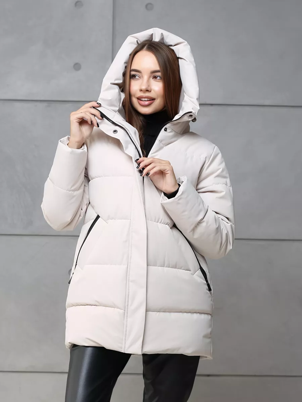 Куртка демисезонная с капюшоном