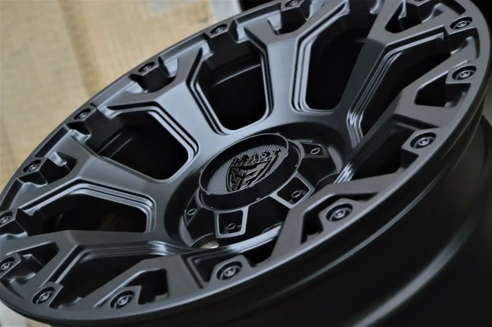 Диск колёсный BEAST OFFROAD 9608 R17 8,5 ЕТ0 Matte Black