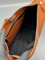 Сумка-мессенджер Prada