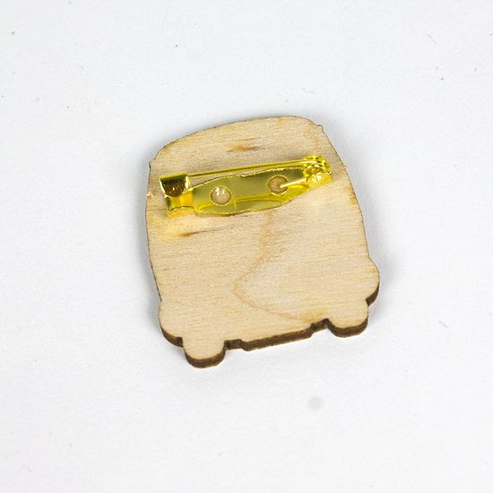 Деревянный значок. Фургон