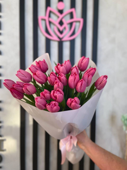 Букет 25 розовых тюльпанов