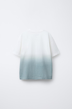 ZARA ФУТБОЛКА С НАДПИСЬЮ И ПРИНТОМ ТАЙ-ДАЙ, НЕБЕСНО-ГОЛУБОЙ