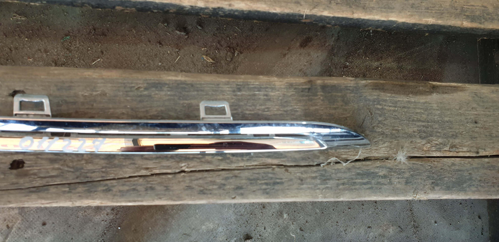 Молдинг решетки радиатора Mercedes GLC (X253) 15-19 Б/У Оригинал A2538880285