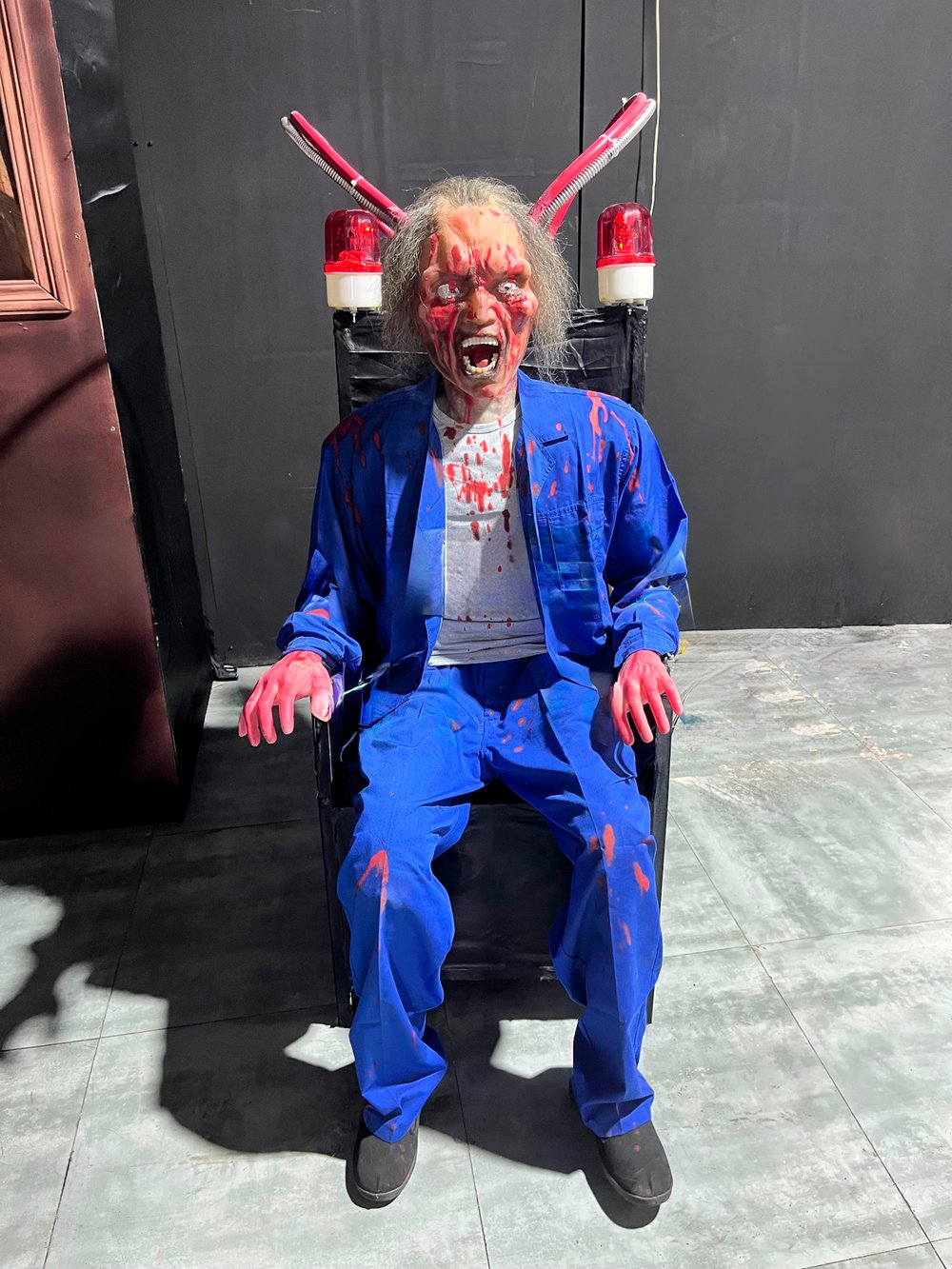 Хоррор-фигура «Электрошок»