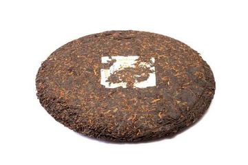 Shu Pu'er 2013 „Ze starych drzew Banzhanwan” 357 g