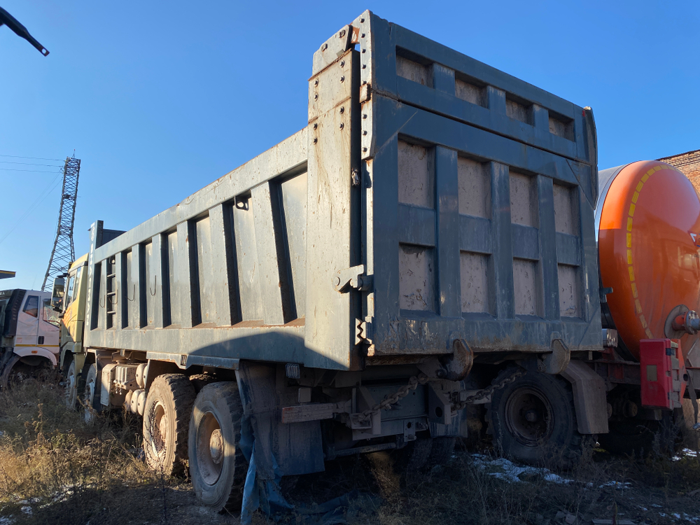 Shacman (Shaanxi) SX* 8x4 Самосвал SX33186V366 (Дизельный, 11,6 л, 423 л.с., МТ)