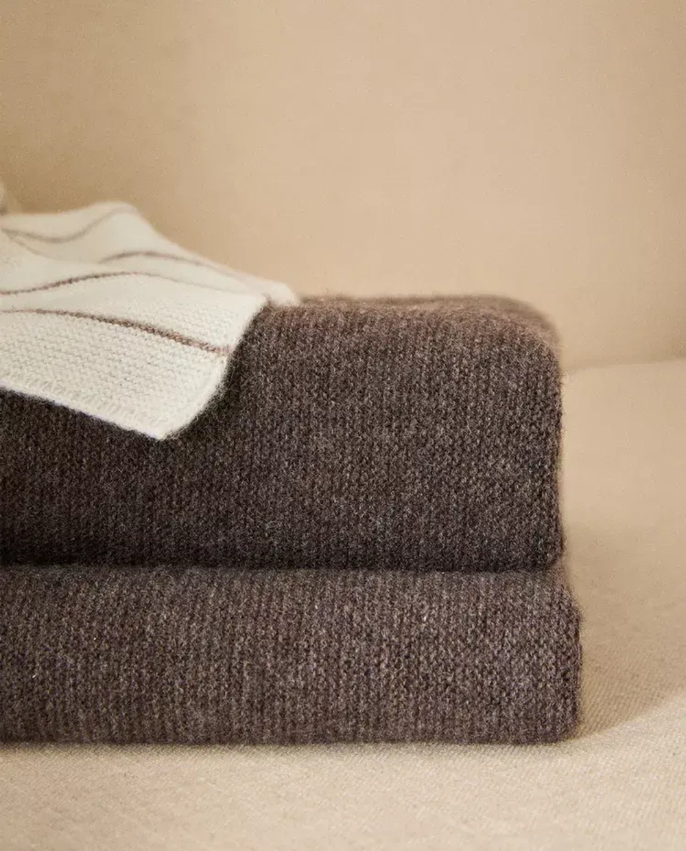 ZARA HOME ДЕТСКИЙ ПЛЕД ИЗ КАШЕМИРА, КОРИЧНЕВЫЙ