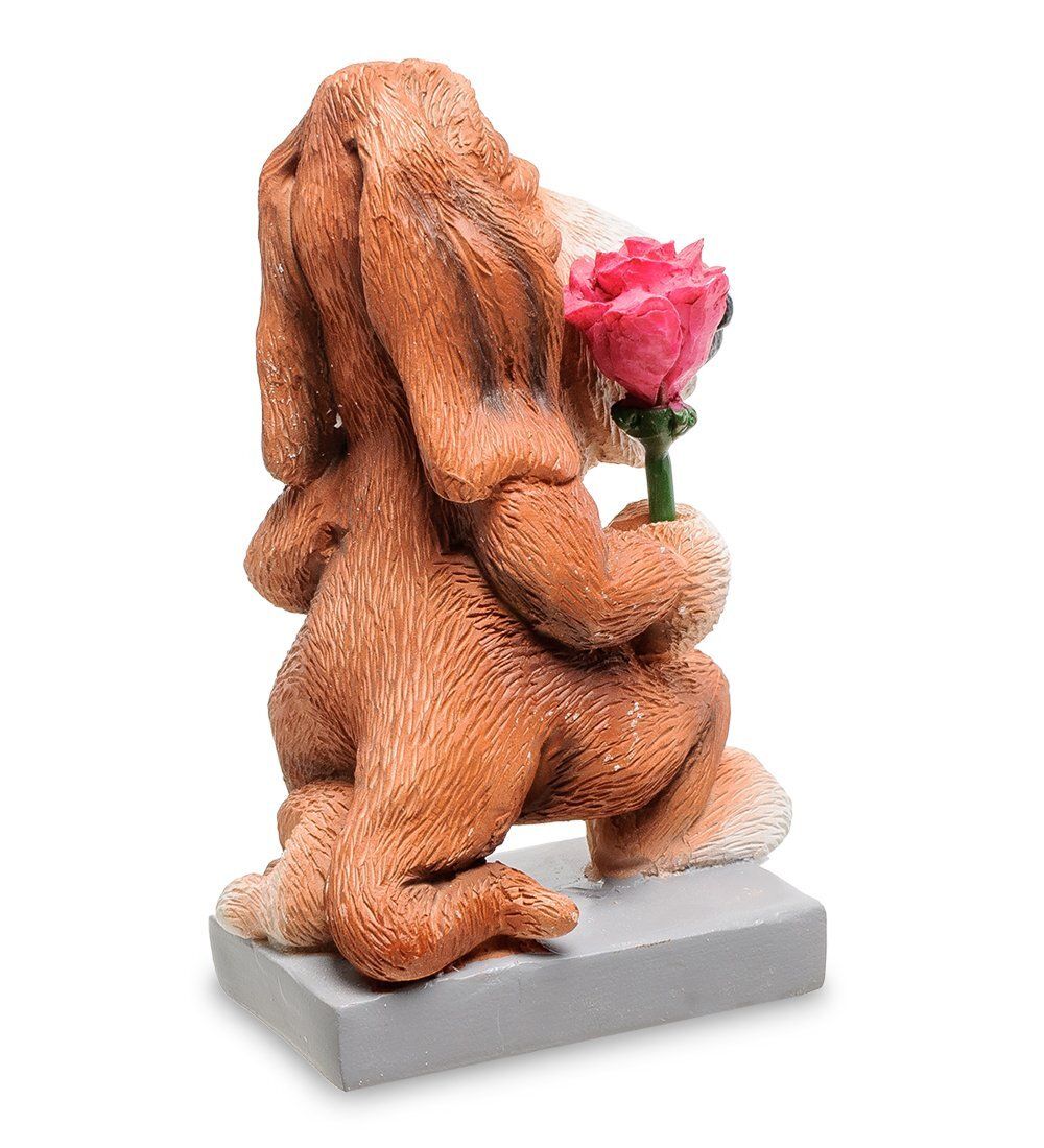 RV-910 Статуэтка Собака Бассет-хаунд «Цветы для прекрасной Леди» (W.Stratford)