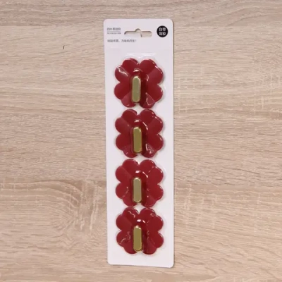 Крючки в наборе 4шт пластиковые на липкой основе «ЛАМИНГТОН», цвет гранатовый, нагрузка 2кг/5,5см(блистер)