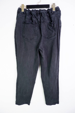 Джинсы свободного кроя, визуально на 46 размер