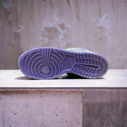 Nike SB Dunk Low • Purple