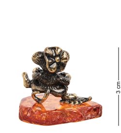 Народные промыслы AM-1832 Фигурка «Мышь с гармошкой» (латунь, янтарь)