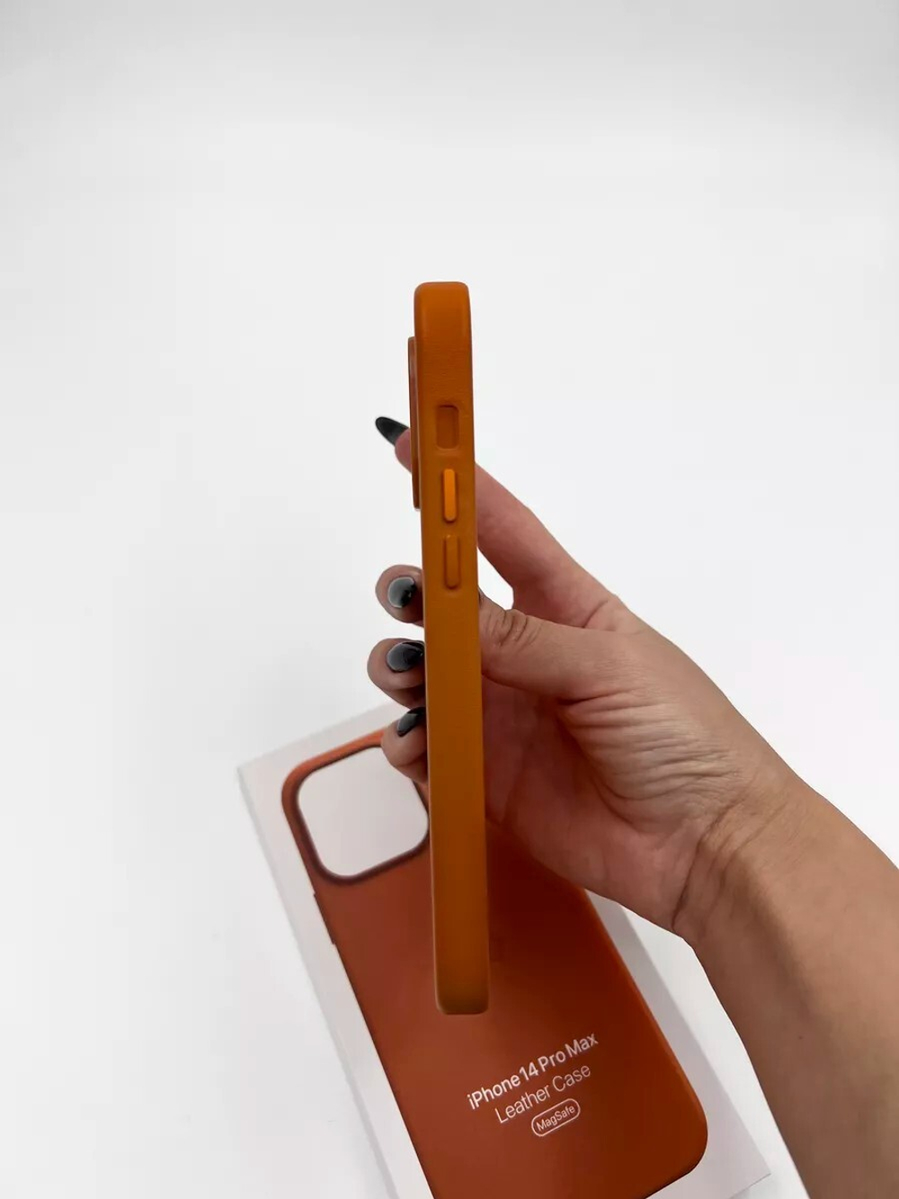 Кожаный чехол Leather Case iPhone 14 Pro Max, Saddle Brown Светло-Коричневый