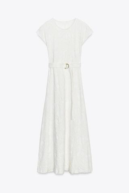 ZARA ЖАККАРДОВОЕ ПЛАТЬЕ С ПОЯСОМ, ЭКРЮ