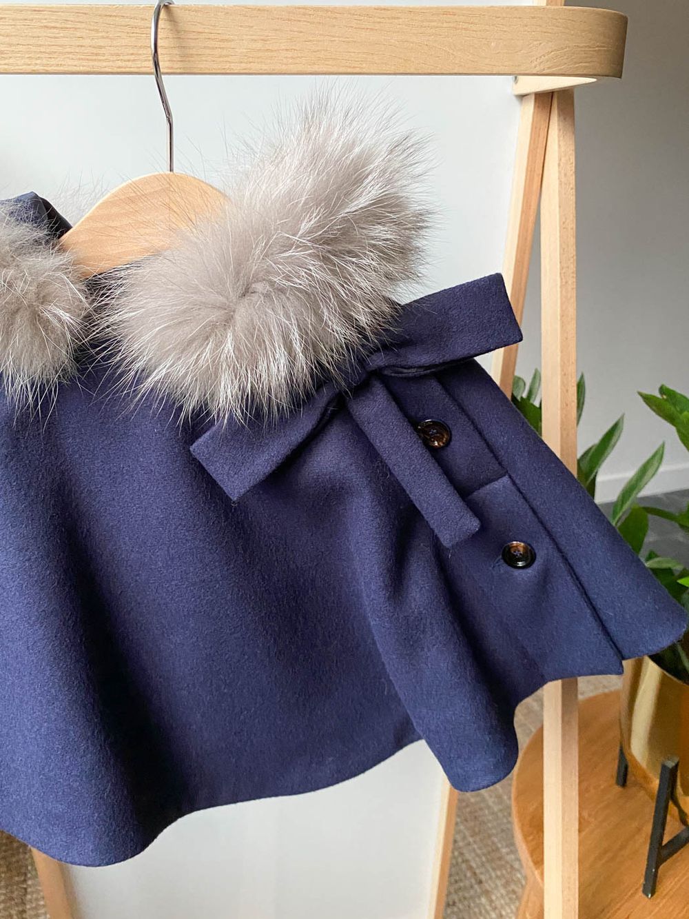 Пончо Christian Dior, 92