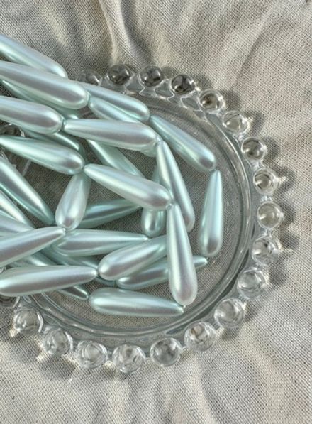 Жемчуг капля 8х28мм, майорка матовая (1шт)