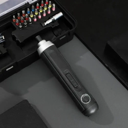 Отвертка аккумуляторная прямая Deli DL-DP04-E1B2 + набор бит 24шт + магнитный удлиннитель (3,6В, 2А/ч, 5Нм,реверс,подсветка, кейс)