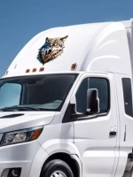 Наклейка на авто "Волк" мужская