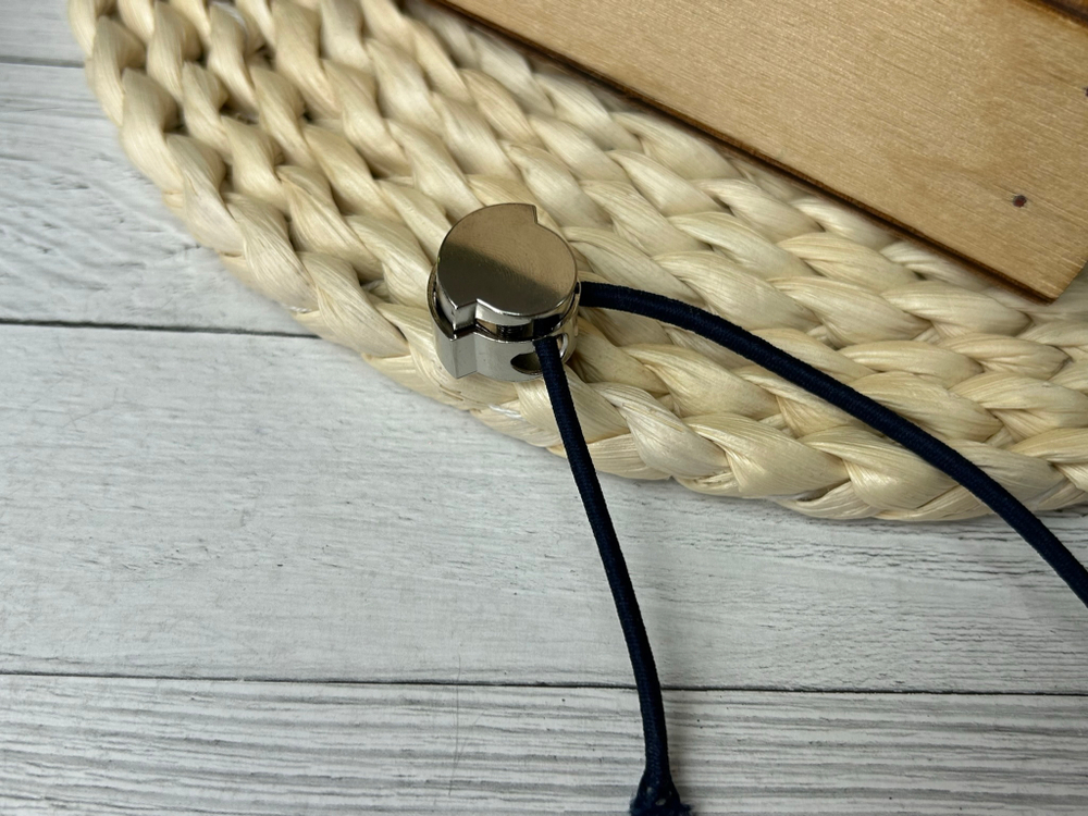 Фиксатор ДЛЯ ШНУРА 2 отв. moncler никель