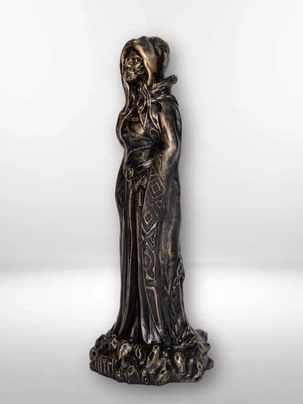 Коллекционная алтарная фигурка статуэтка Богиня Хель оберег