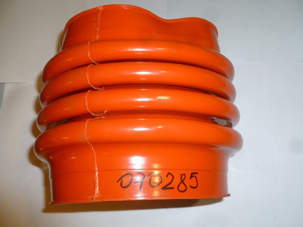 Кожух гофрированный HCD90B (Длина окружности=585 мм)/Dust cover