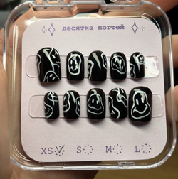 Белые смайлики на чёрном