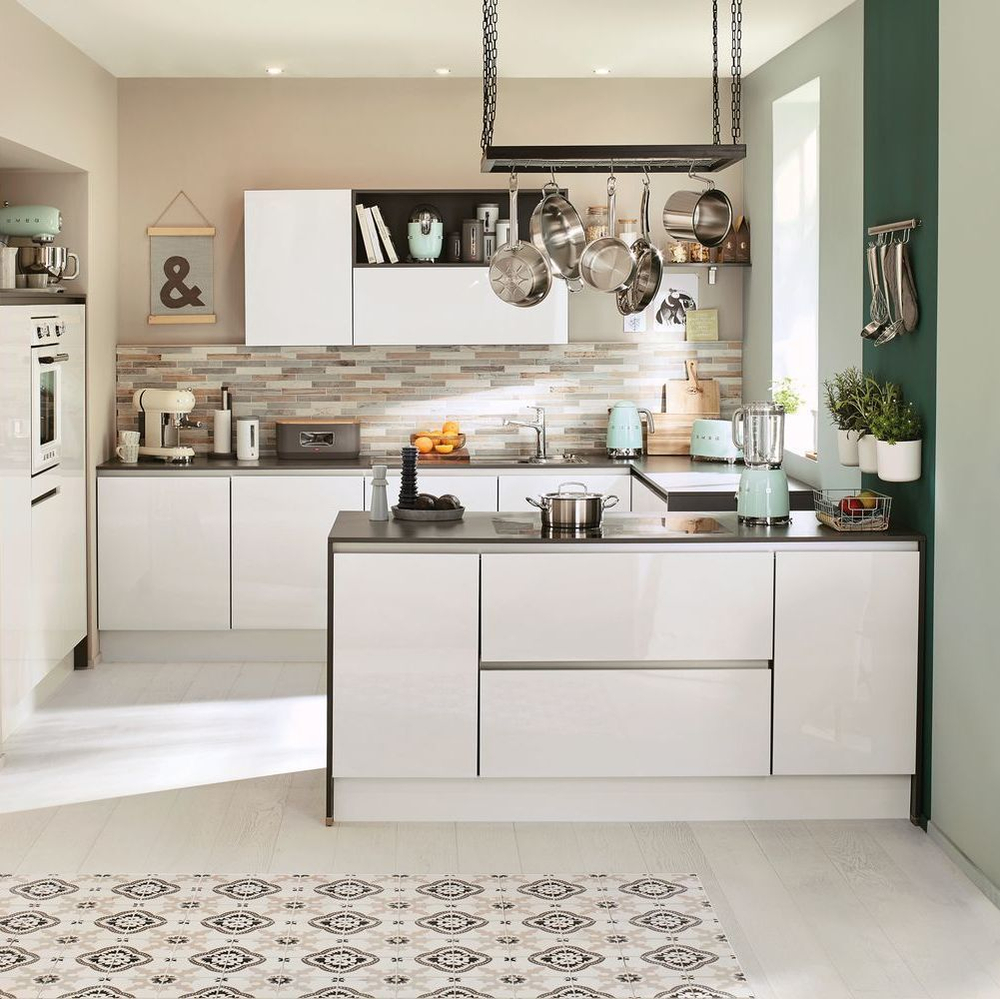 Тостер Smeg Стиль 50-х годов для 2 тостов зеленый Италия на кухне