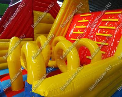 Надувная спортивная полоса препятствий "Бастион" 25*10*5 м