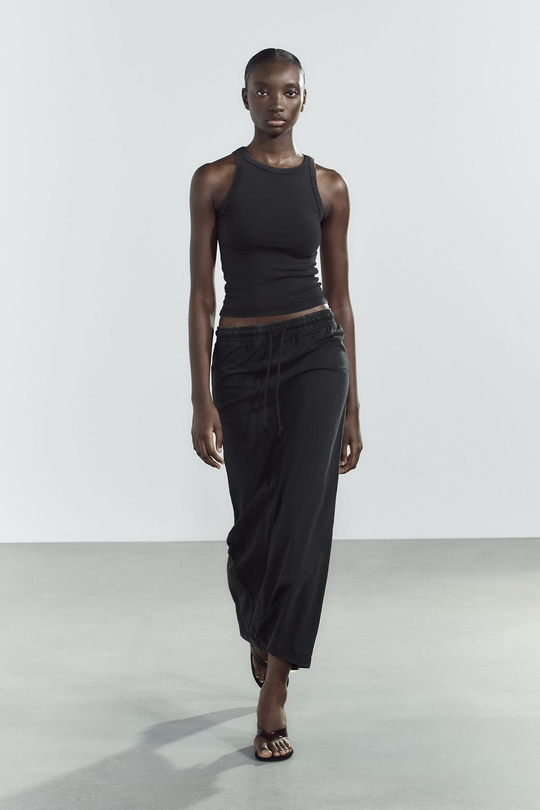 ZARA ТОП ИЗ ТКАНИ С ЭФФЕКТОМ ПОТЕРТОСТИ С ГОРЛОВИНОЙ ХАЛТЕР, ЧЕРНЫЙ