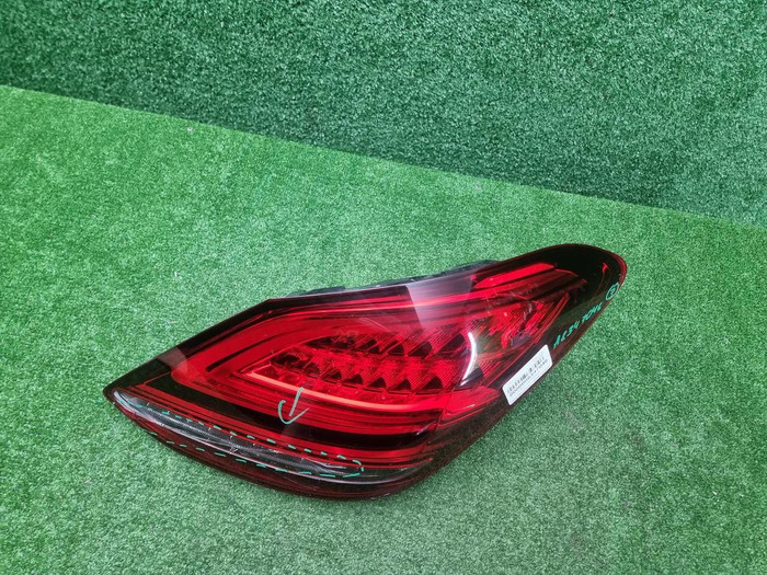 Фонарь правый Mercedes C w205 (2018-2023) LED