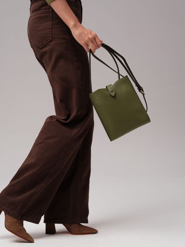 Женская кожаная сумка кросс-боди DBR 30919 зеленая водоросль