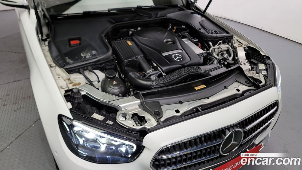 Mercedes-Benz E-Class W213 E250 Avangarde (08.2021)