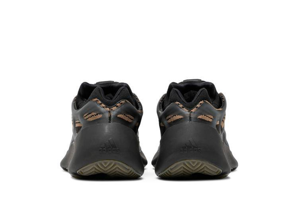 Кроссовки Adidas Originals Yeezy Boost 700 V3 "Clay Brown"