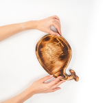 Менажница деревянная из сибирского кедра для подачи блюд и закусок с гравировкой "БУДЬ СМЕЛЕЕ! НЫРЯЙ В ЖИЗНЬ!". MG125