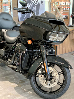 Мотоцикл Harley-Davidson Road Glide Limited 114 (BLACK) с НДС