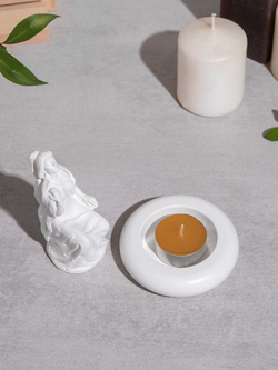 Селена и подсвечник