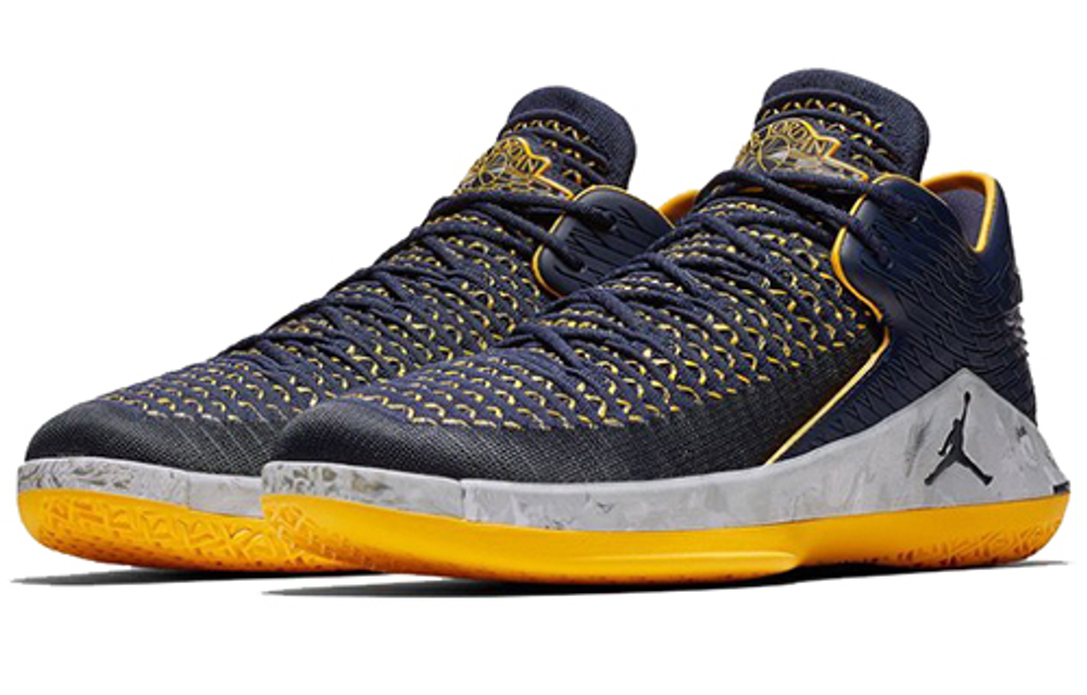 Кроссовки Jordan Air Jordan 32 Low Michigan