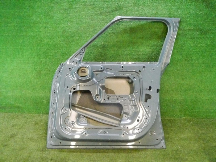 Дверь передняя правая MINI Countryman F60 (16-23)