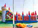 Коммерческий надувной батут «Замок развлечений», 14*6*8 м