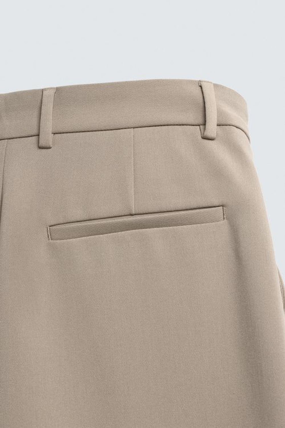 ZARA БРЮКИ RELAXED FIT СО СКЛАДКАМИ, СВЕТЛО-КОРИЧНЕВЫЙ