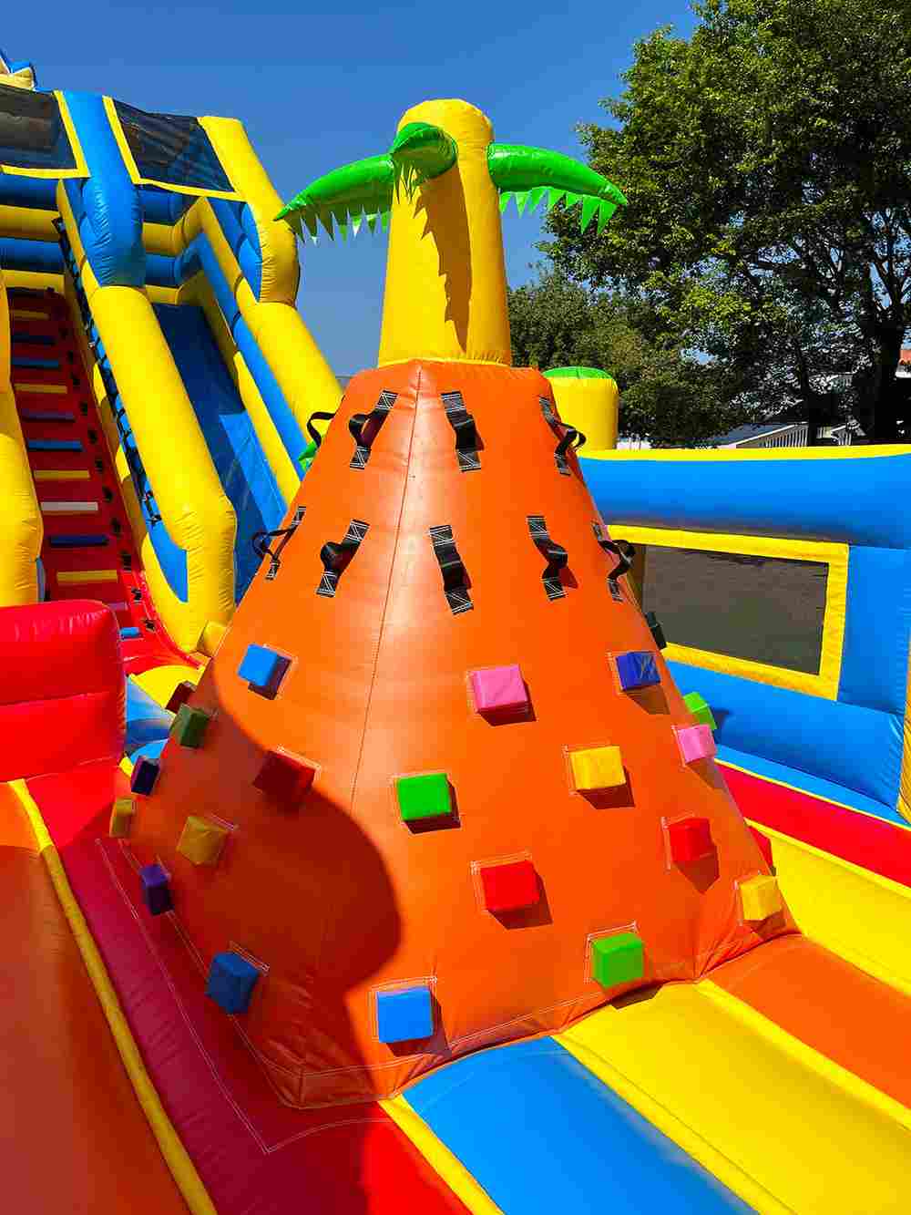 Коммерческий надувной батут «Тропикана макси», 15*8*6 м