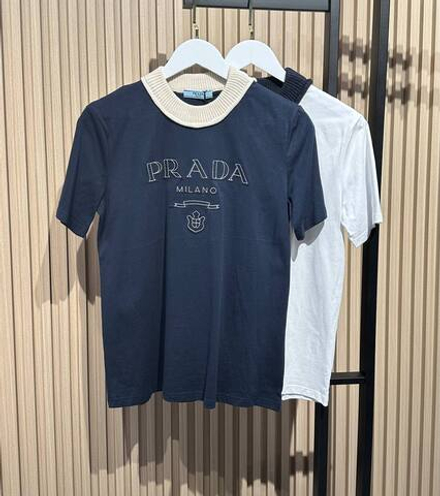 Футболка Prada